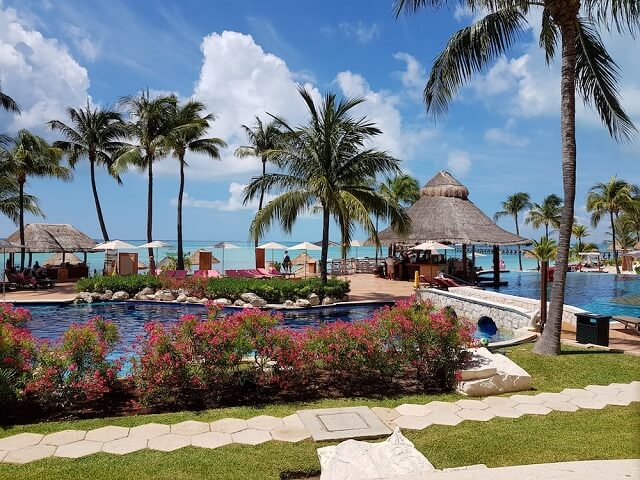 Luxury Tropical Pool Designs Luxury Tropical Pool Designs